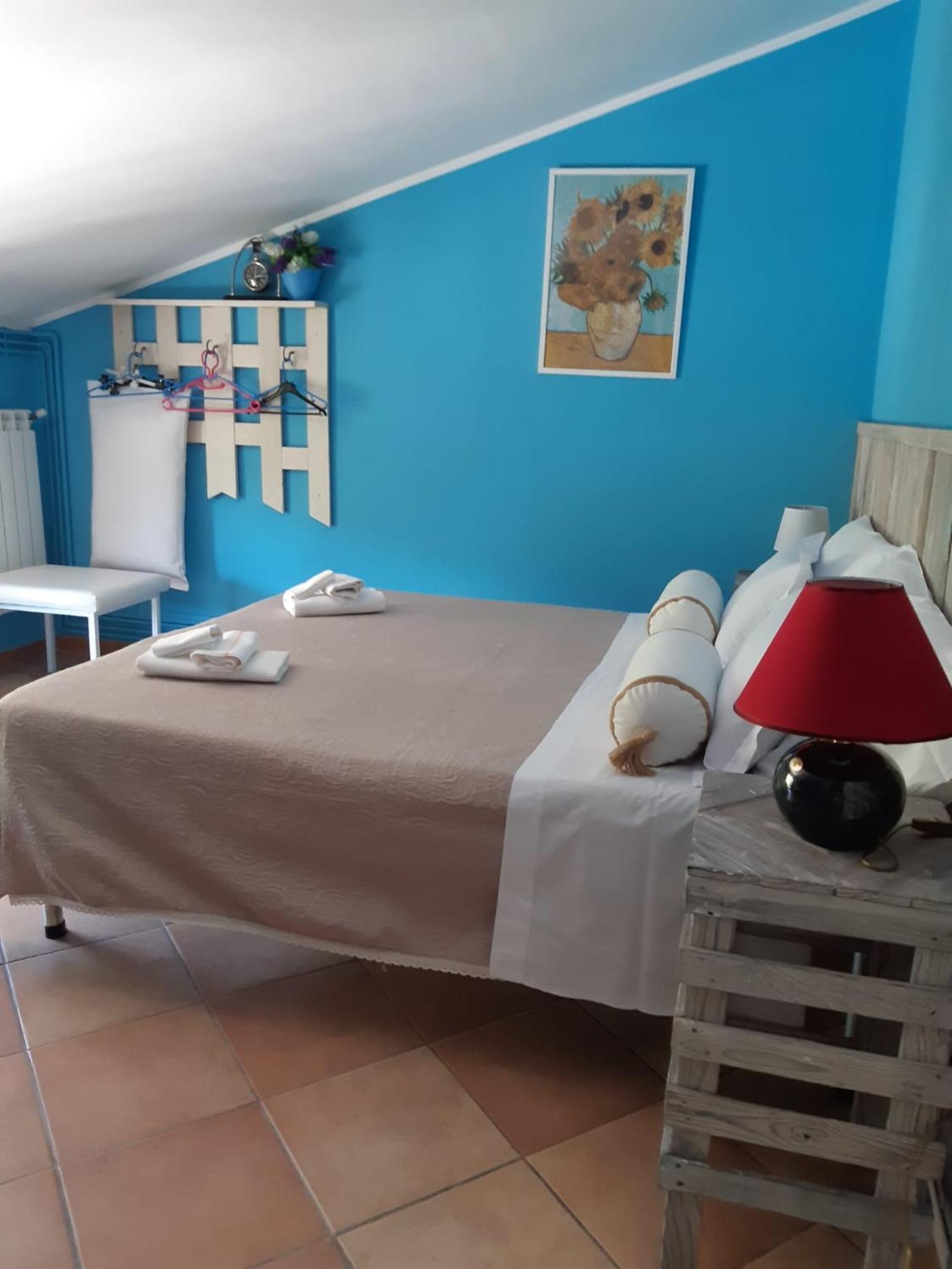 Bed and Breakfast Il Girasole Castelvecchio Calvisio Zewnętrze zdjęcie